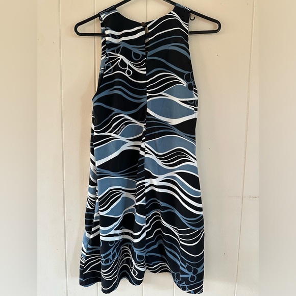 Manuhealii Dress XXS - Picture 2 of 3